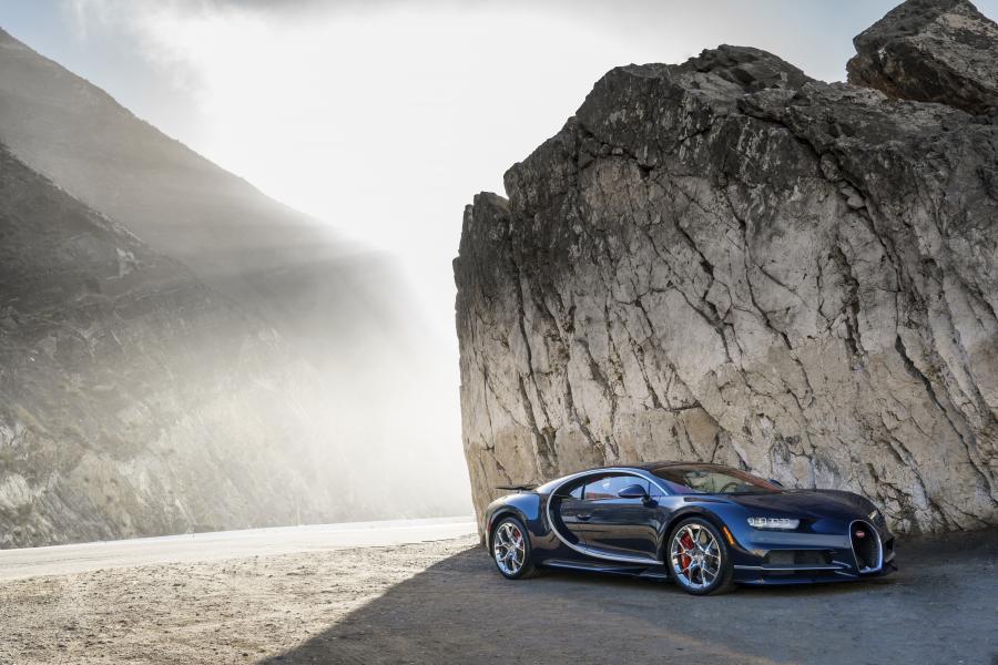  Bugatti Chiron 2016 года  (NA) (фото 5 из 39)